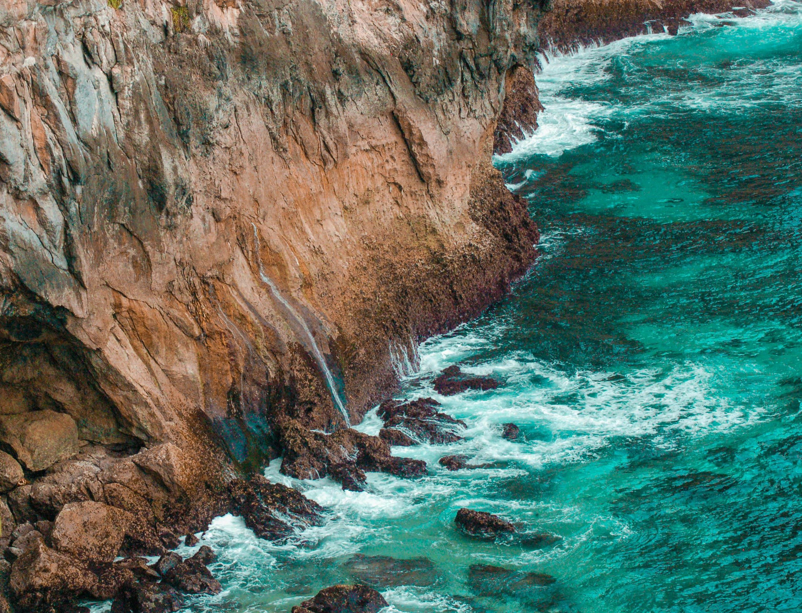 You Should Care About the Illusion of Technical Grace: AI Makes You Look Skilled Before You Are